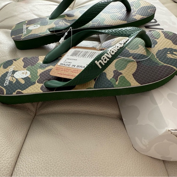 NIB havianas x bape flip flops in green camo - Picture 5 of 8